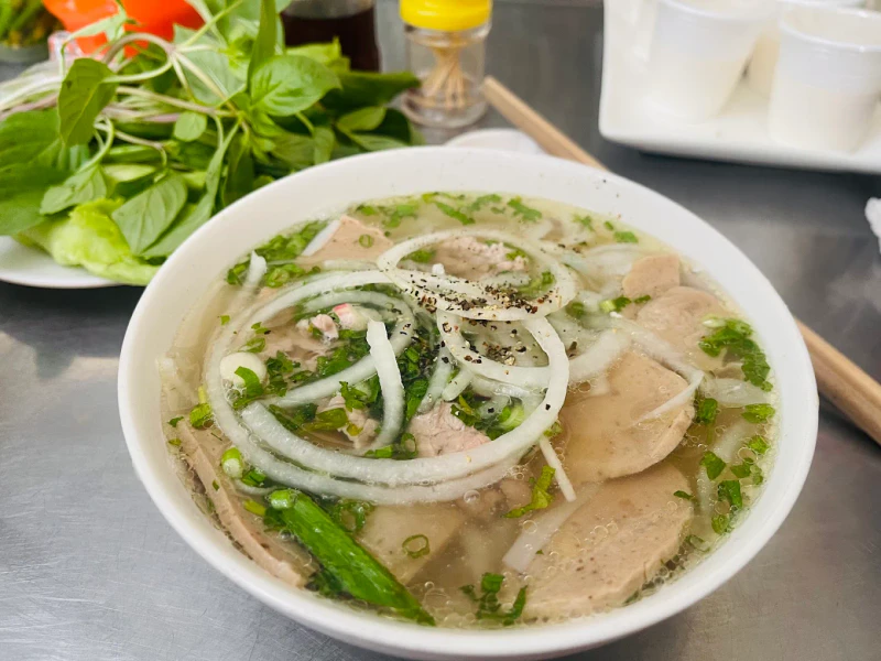 Quán phở Uyên - ảnh 3